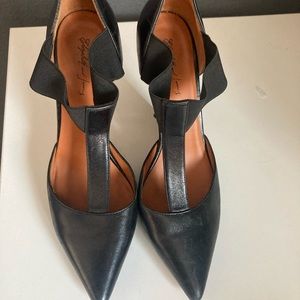 Elizabeth and James heels